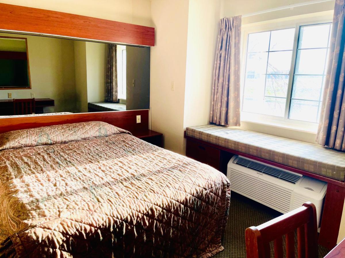 Single Room Private Bathroom